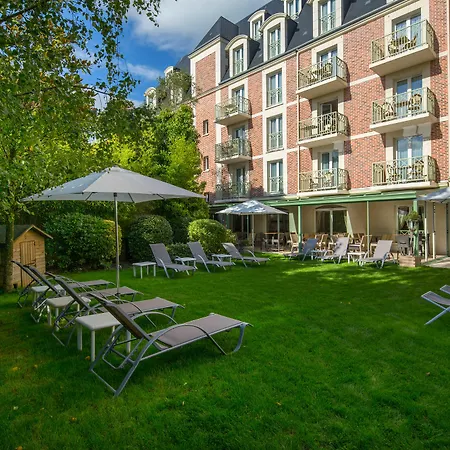 La Closerie & Aparthotel 4*