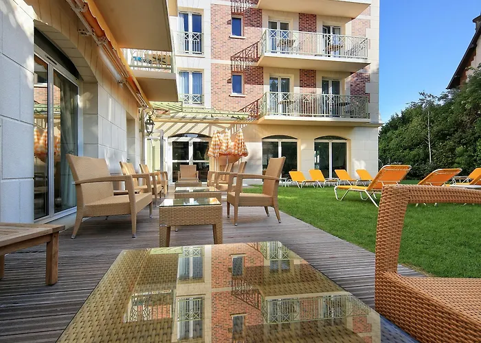 La Closerie & 多维尔