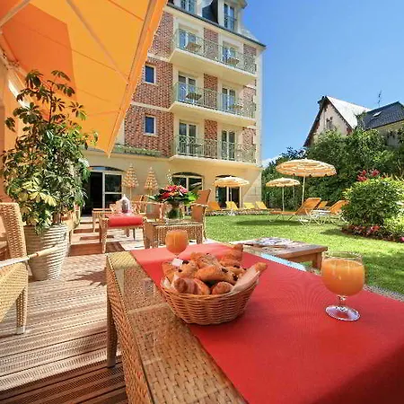 アパートホテル La Closerie & 4*