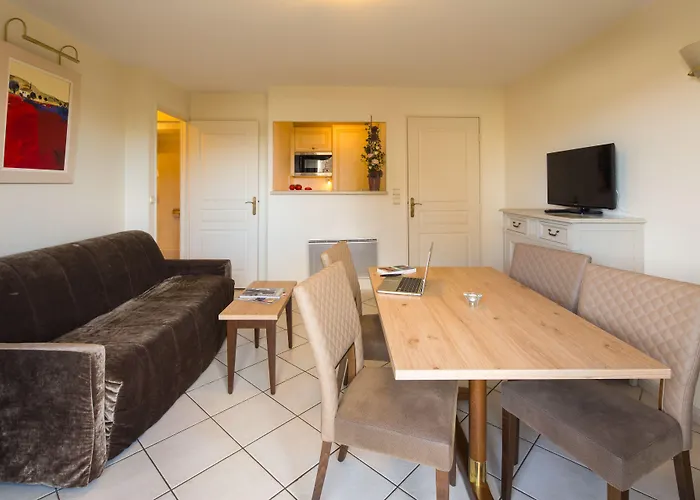 La Closerie & Apartmanhotel 4*